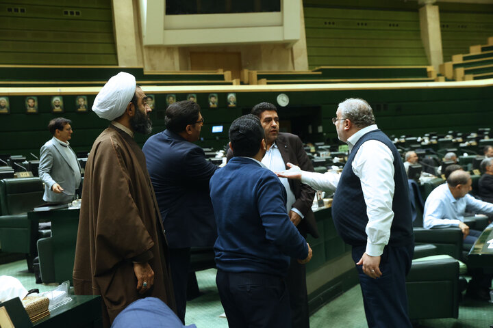 نشست نوبت عصر9 دی ماه ۱۴۰۴ کمیسیون تلفیق لایحه بودجه ۱۴۰۵ کل کشور