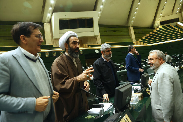 نشست نوبت عصر9 دی ماه ۱۴۰۴ کمیسیون تلفیق لایحه بودجه ۱۴۰۵ کل کشور