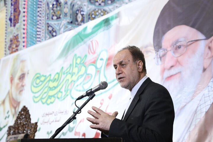 علت دشمنی جبهه کفر با ایران، معرفی اسلام ناب محمدی بجای اسلام آمریکایی در جهان است