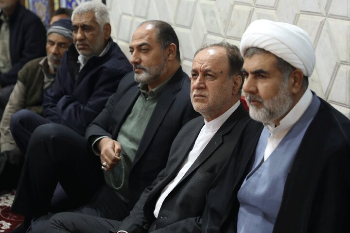 حضور نایب رئیس مجلس در مراسم بزرگداشت حماسه نه دی در مسجد جامع بم