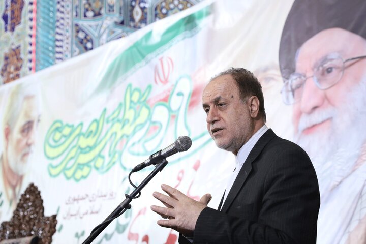 حضور نایب رئیس مجلس در مراسم بزرگداشت حماسه نه دی در مسجد جامع بم