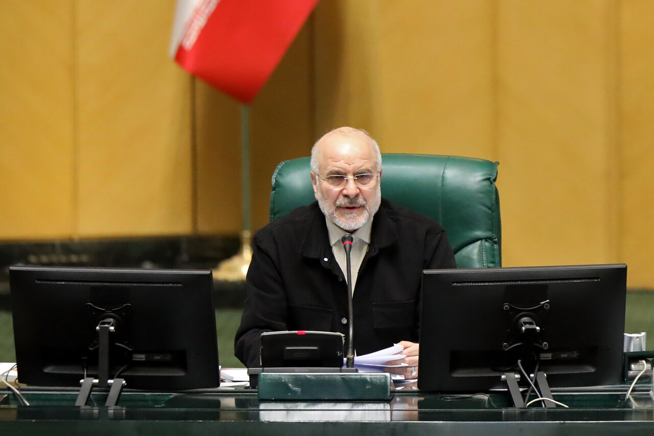 دغدغه ‌و اعتراض مردم درباره مشکلات معیشتی باید با مسئولیت‌پذیری کامل پاسخ داده شود/ اصلاح روند تصمیم‌ گیری‌های اقتصادی در دستورکار مسئولان اجرایی قرارگیرد/بدخواهان می‌خواهند هر نوع مطالبه و اعتراض مردم را به اغتشاش و آشوب بکشانند