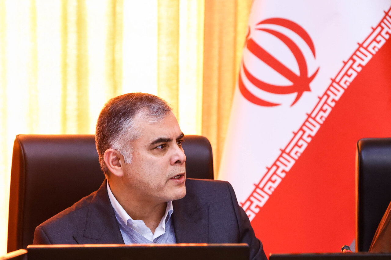نشست راهبردی احمد مرادی با وزیر نفت؛ تأکید بر تأمین حقوق اجتماعی مردم هرمزگان نشست راهبردی احمد مرادی با وزیر نفت؛ تأکید بر تأمین حقوق اجتماعی مردم هرمزگان