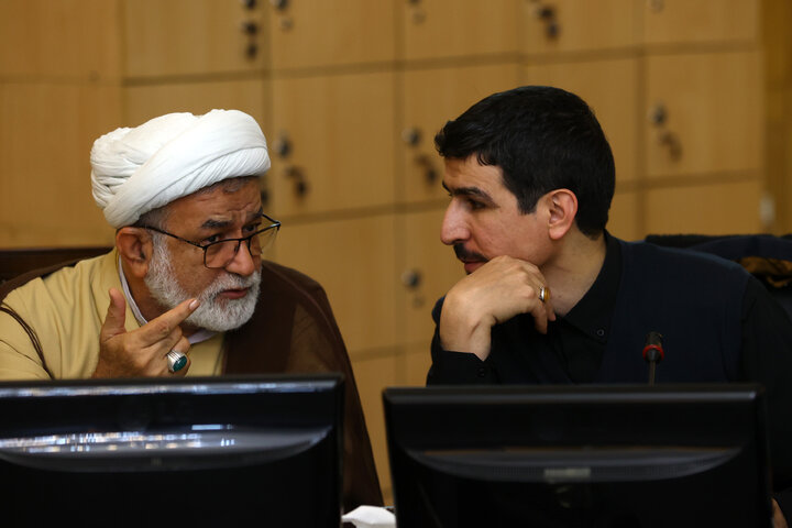 نشست صبح کمیسیون تلفیق 10 آذر