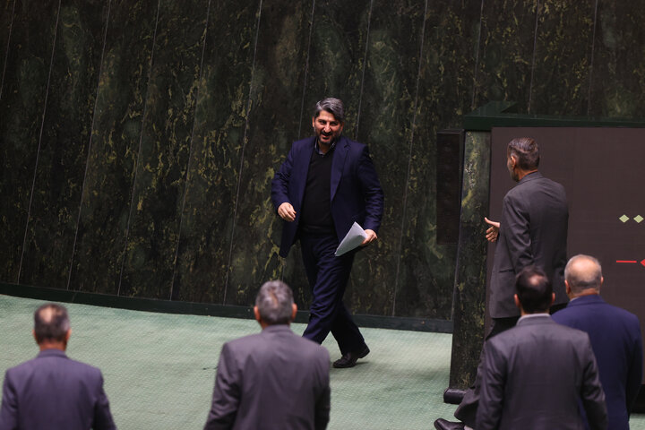 ناطقان میان دستور نشست علنی 10 دی ماه مجلس شورای اسلامی