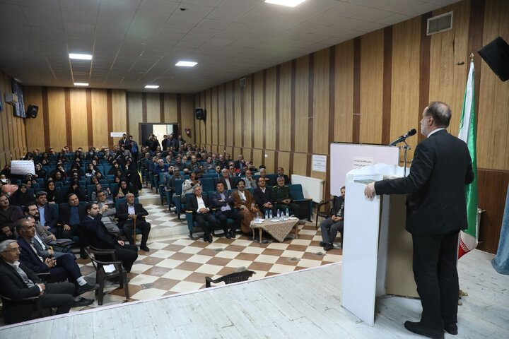 حضور نایب رئیس مجلس در جمع فرهنگیان و بازنشستگان فرهنگی شهرستان استهبان