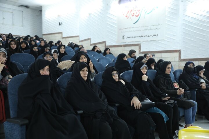 حضور دکتر حاجی بابایی در مراسم گرامیداشت روز بصیرت شهرستان استهبان