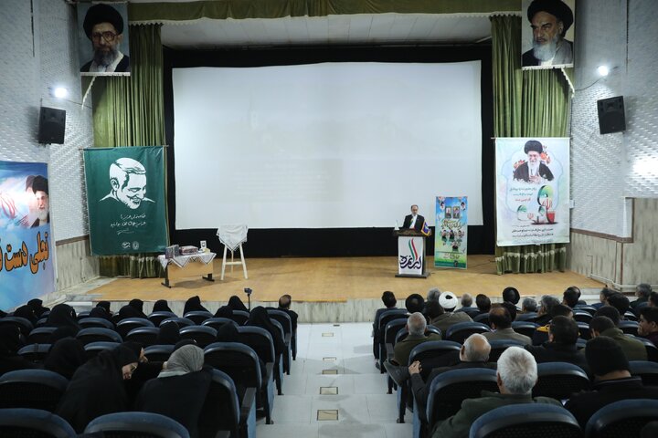 حضور دکتر حاجی بابایی در مراسم گرامیداشت روز بصیرت شهرستان استهبان