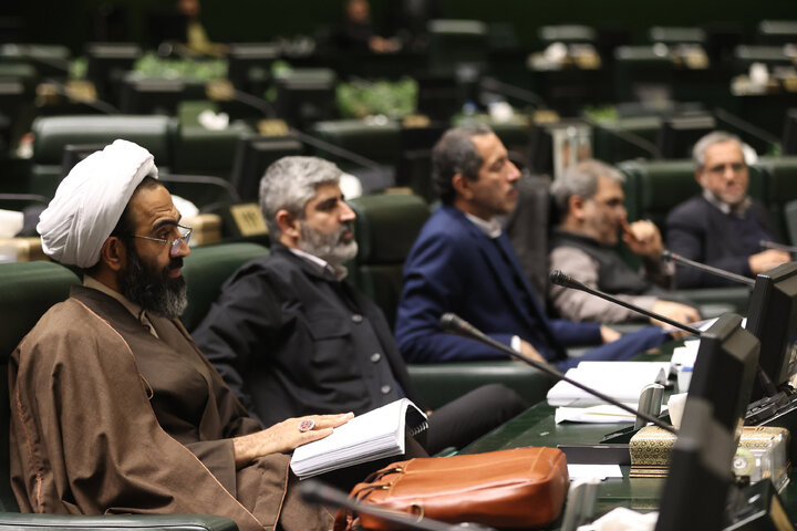 نشست نوبت عصر چهارشنبه 10 دی ماه کمیسیون تلفیق لایحه بودجه ۱۴۰۵ کل کشور