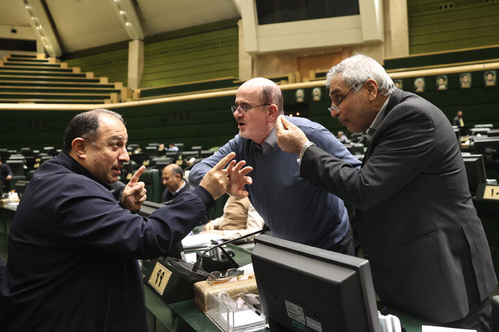 نشست نوبت عصر چهارشنبه 10 دی ماه کمیسیون تلفیق لایحه بودجه ۱۴۰۵ کل کشور