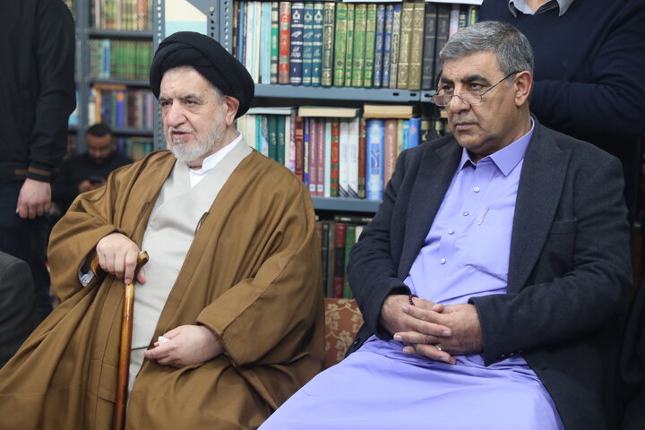 حضور اعضای کمیسیون اجتماعی مجلس در منزل نماینده فقید استان خوزستان در مجلس خبرگان رهبری