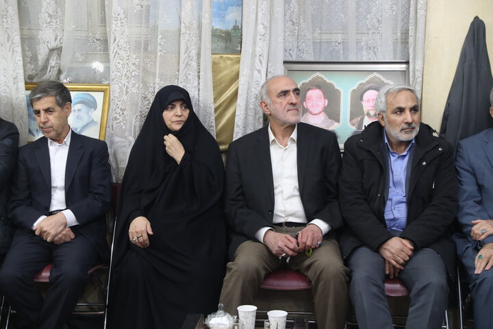 حضور اعضای کمیسیون اجتماعی مجلس در منزل نماینده فقید استان خوزستان در مجلس خبرگان رهبری