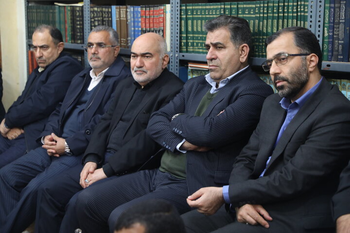 حضور اعضای کمیسیون اجتماعی مجلس در منزل نماینده فقید استان خوزستان در مجلس خبرگان رهبری
