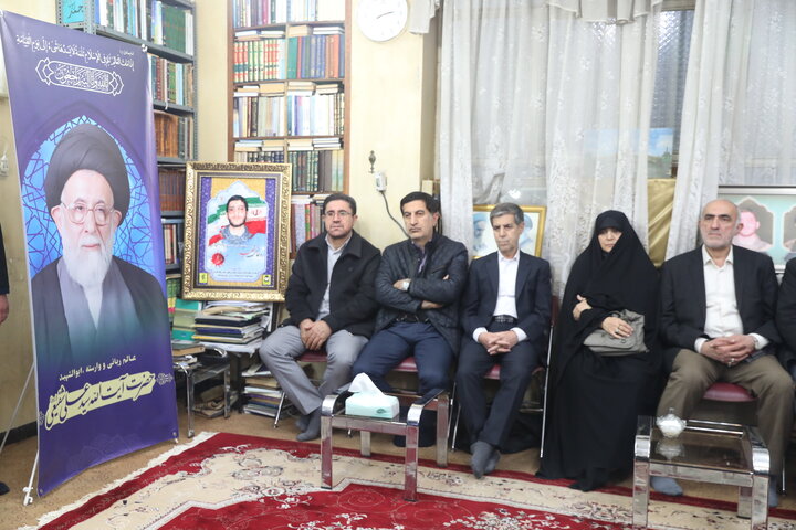 حضور اعضای کمیسیون اجتماعی مجلس در منزل نماینده فقید استان خوزستان در مجلس خبرگان رهبری