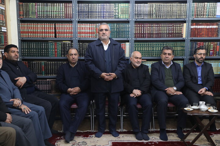 حضور اعضای کمیسیون اجتماعی مجلس در منزل نماینده فقید استان خوزستان در مجلس خبرگان رهبری