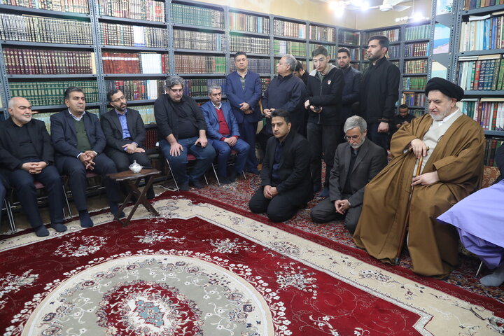 حضور اعضای کمیسیون اجتماعی مجلس در منزل نماینده فقید استان خوزستان در مجلس خبرگان رهبری