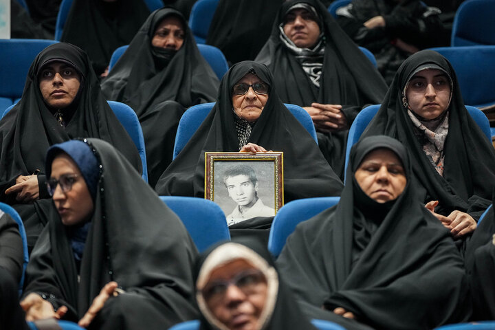 سومین دوره آیین اعطای نشان مشهد الرضا(ع) با حضور دکتر قالیباف