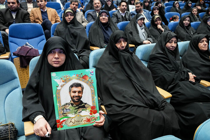 سومین دوره آیین اعطای نشان مشهد الرضا(ع) با حضور دکتر قالیباف