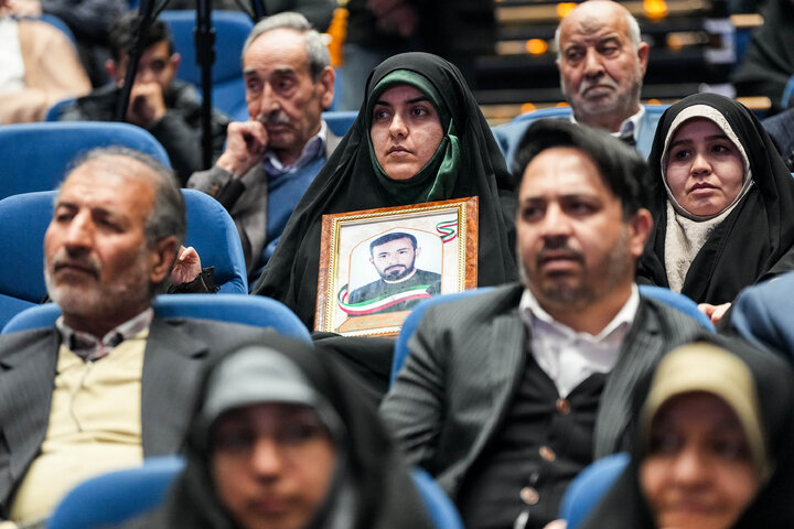 سومین دوره آیین اعطای نشان مشهد الرضا(ع) با حضور دکتر قالیباف