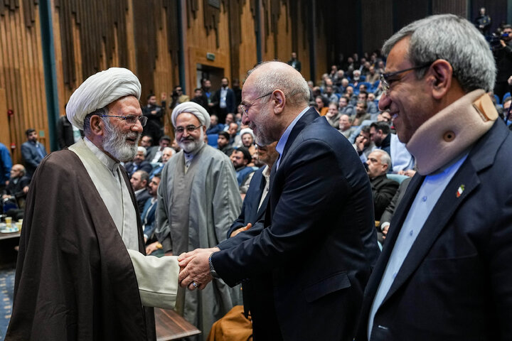 سومین دوره آیین اعطای نشان مشهد الرضا(ع) با حضور دکتر قالیباف