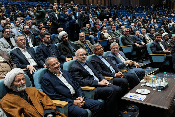 سومین دوره آیین اعطای نشان مشهد الرضا(ع) با حضور دکتر قالیباف