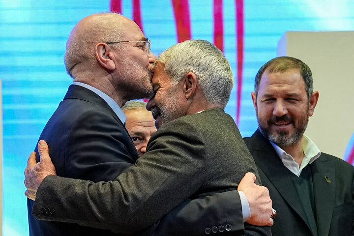 سومین دوره آیین اعطای نشان مشهد الرضا(ع) با حضور دکتر قالیباف