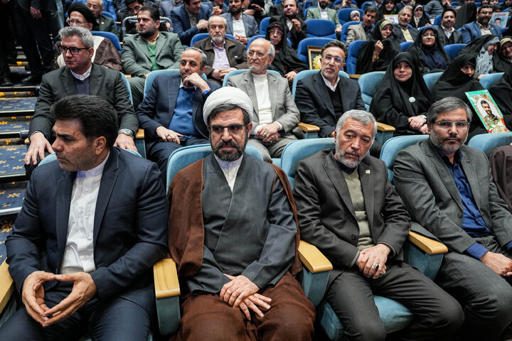 سومین دوره آیین اعطای نشان مشهد الرضا(ع) با حضور دکتر قالیباف