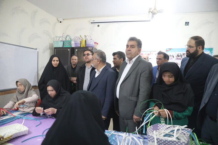 بازدید اعضای کمیسیون اجتماعی از مرکز توانبخشی آموزشی ارمغان شهرستان شادگان