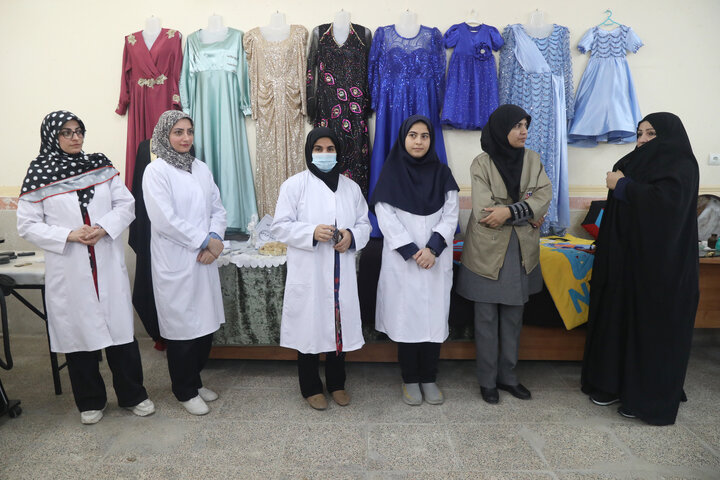 بازدید اعضای کمیسیون اجتماعی مجلس از نمایشگاه کارآموزان مدارس فنی و حرفه ای شادگان