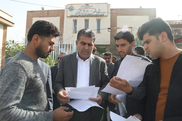 بازدید اعضای کمیسیون اجتماعی از درمانگاه شهدای شادگان