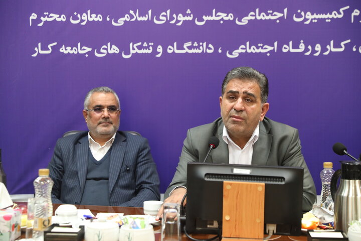 نشست تخصصی مزد با حضور اعضای کمیسیون اجتماعی مجلس در اهواز