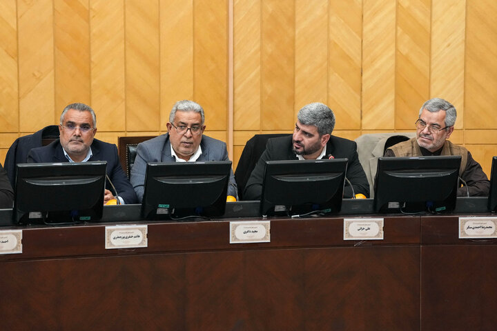جلسه کمیسیون تلفیق لایحه بودجه ۱۴۰۵ با حضور دکتر قالیباف