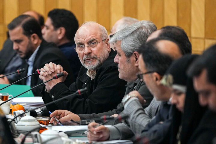 جلسه کمیسیون تلفیق لایحه بودجه ۱۴۰۵ با حضور دکتر قالیباف