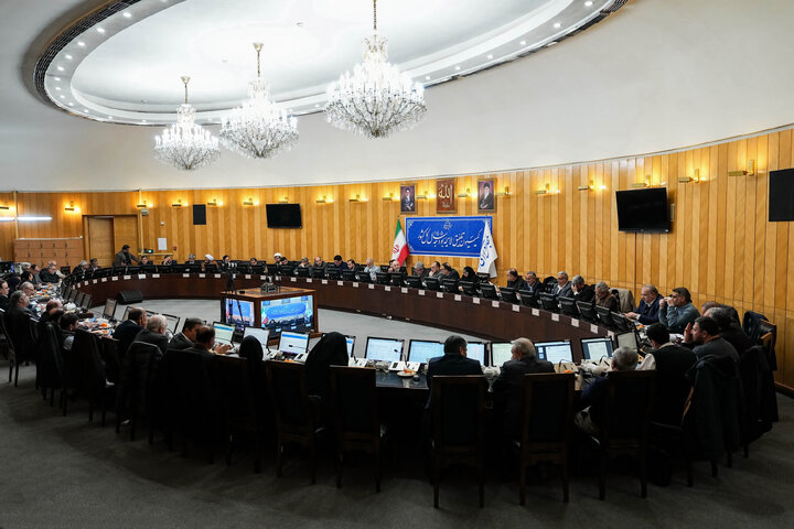 جلسه کمیسیون تلفیق لایحه بودجه ۱۴۰۵ با حضور دکتر قالیباف
