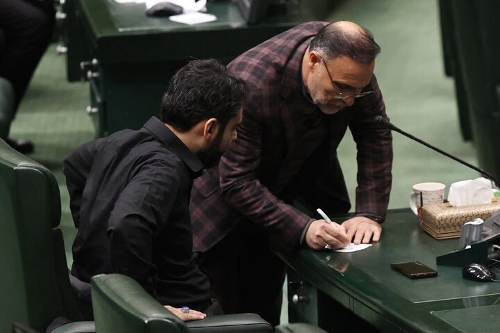 نشست علنی دوشنبه 15 دی ماه مجلس شورای اسلامی