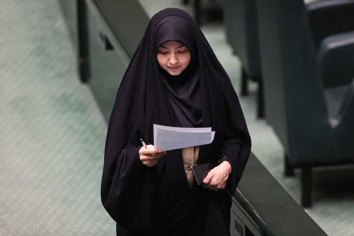 نشست علنی دوشنبه 15 دی ماه مجلس شورای اسلامی