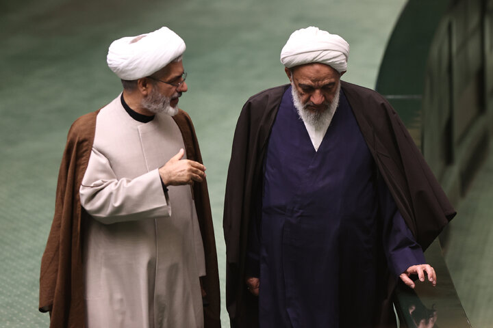 نشست علنی دوشنبه 15 دی ماه مجلس شورای اسلامی