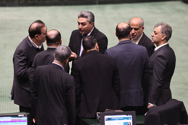 نشست علنی دوشنبه 15 دی ماه مجلس شورای اسلامی