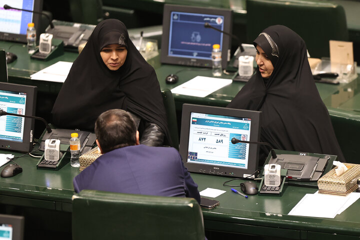 نشست علنی دوشنبه 15 دی ماه مجلس شورای اسلامی