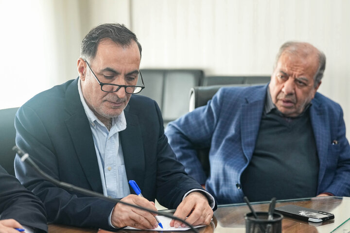 نشست فراکسیون شاهد و ایثارگر مجلس با رئیس و مدیران بنیاد شهید