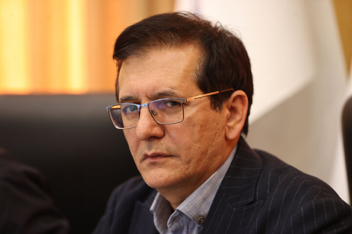 نشست عصر دوشنبه 15 دی ماه 1404