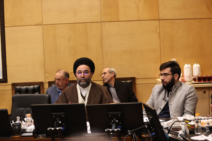 نشست 15 دی ماه 1404 کمیسیون صنایع