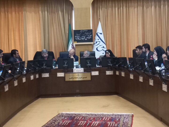 حقوق تابستان معلمان حق‌التدریس آزاد پرداخت می‌شود