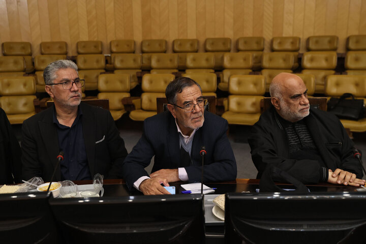 نشست هم اندیشی سیاست های ابلاغی مقام معظم رهبری در حوزه قضایی با حضور وزیر دادگستری و معاون اول قوه قضاییه