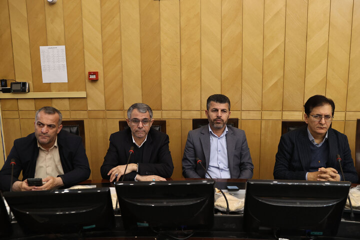 نشست هم اندیشی سیاست های ابلاغی مقام معظم رهبری در حوزه قضایی با حضور وزیر دادگستری و معاون اول قوه قضاییه