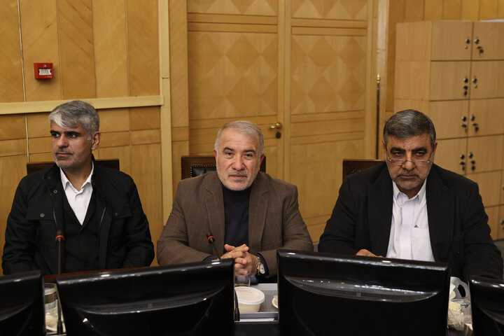 نشست هم اندیشی سیاست های ابلاغی مقام معظم رهبری در حوزه قضایی با حضور وزیر دادگستری و معاون اول قوه قضاییه