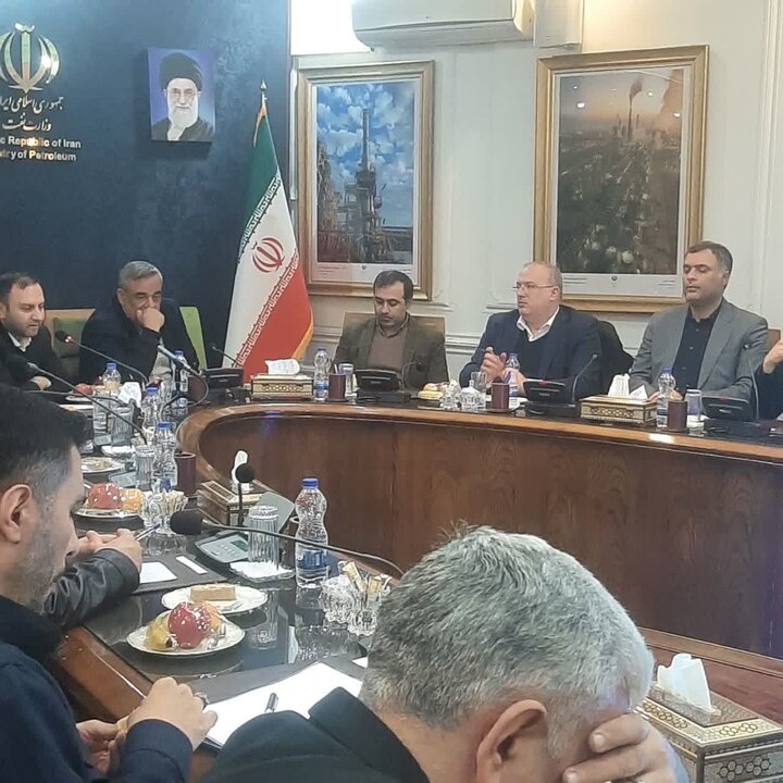 توسعه بخش نفت و انرژی در راستای سیاست‌های کلان کشور