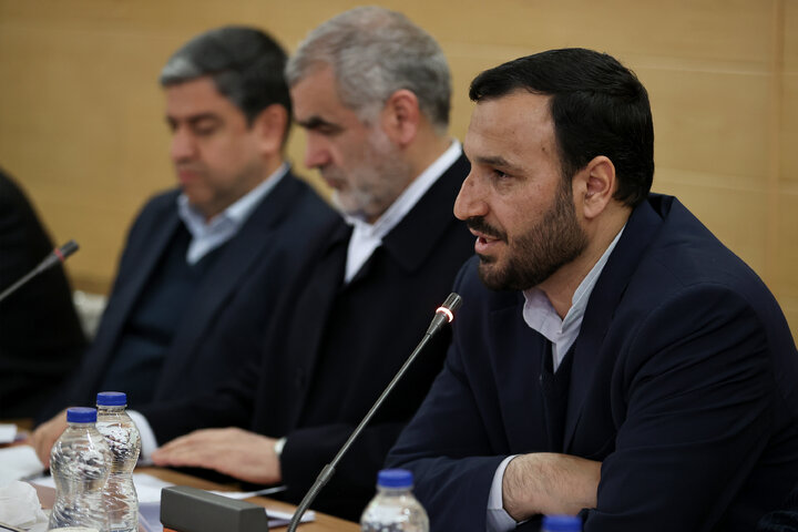 نشست جمع‌بندی و تصویب مصوبات سفر نظارتی نیکزاد به شهرستان گرمی