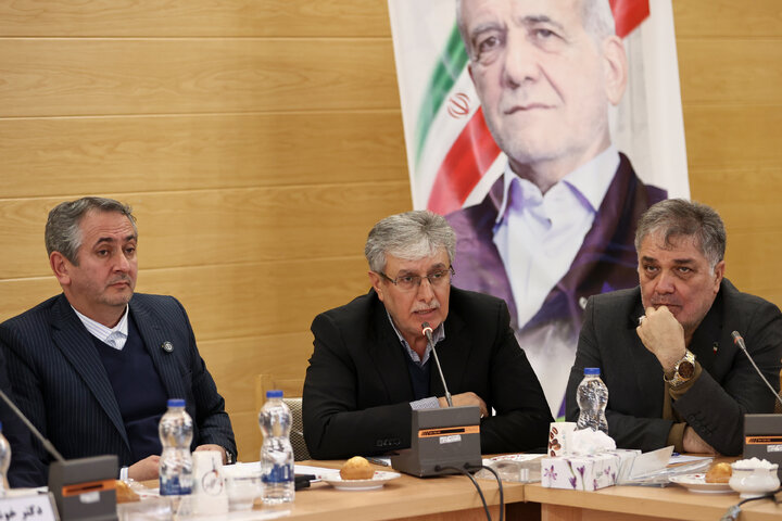 نشست جمع‌بندی و تصویب مصوبات سفر نظارتی نیکزاد به شهرستان گرمی