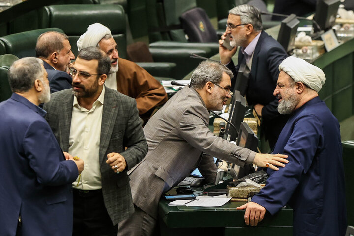 نشست علنی یکشنبه ۲۱ دی ماه مجلس شورای اسلامی